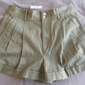 Madewell Pleated Shorts Sz6 NWT Olive/Dried Clover